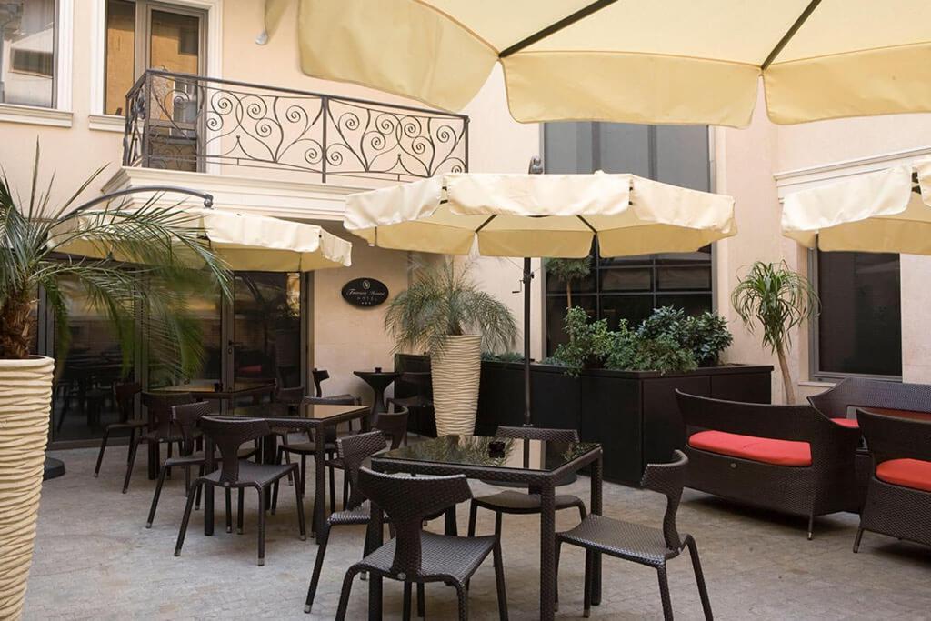 Famous House Hotel Plovdiv Exterior foto